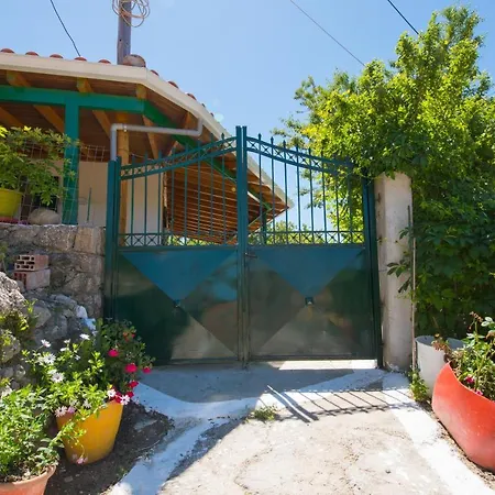 Guest house Traditional In The Village *